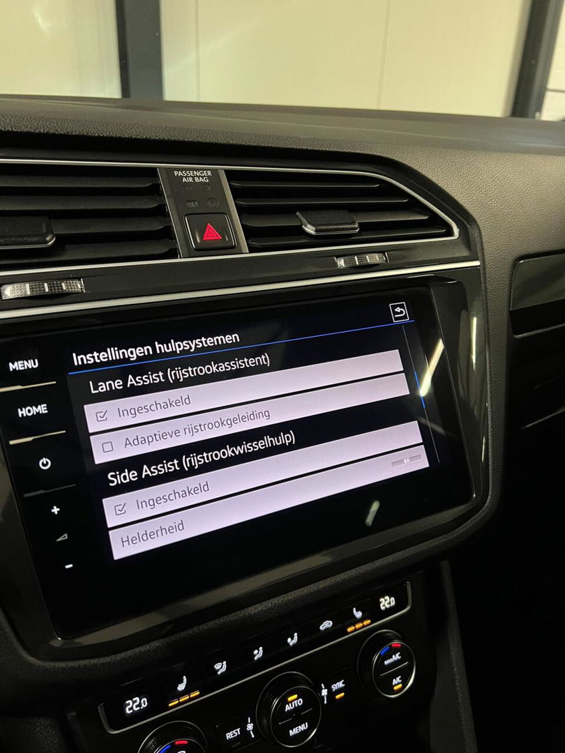 Volkswagen Tiguan 1.5 TSI R-line Pano Virtual Camera NAP VOL