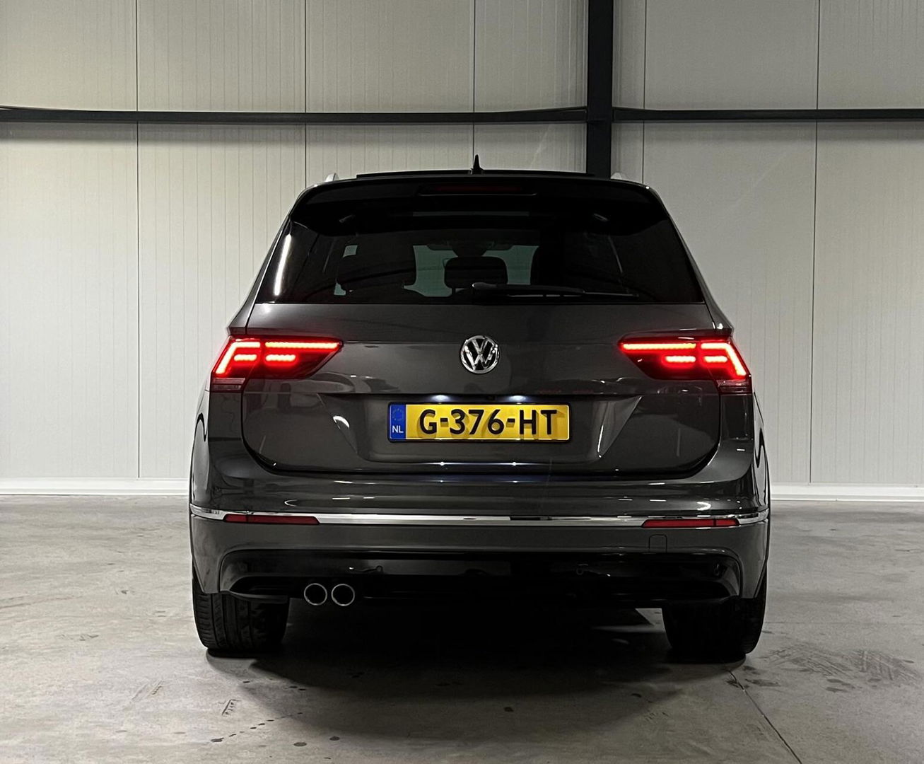 Volkswagen Tiguan 1.5 TSI R-line Pano Virtual Camera NAP VOL