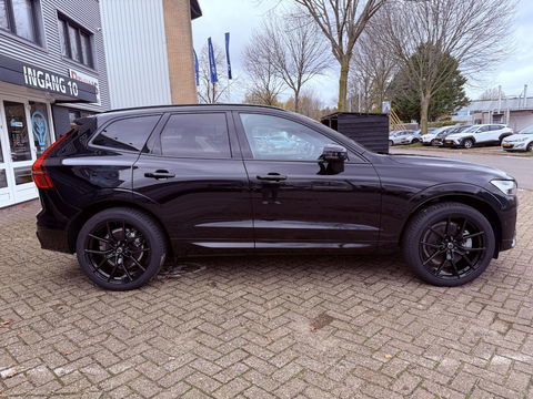 Volvo XC60 2.0 T8 Plug-in hybrid AWD Plus Black Edition Pano l 21 inc l 360