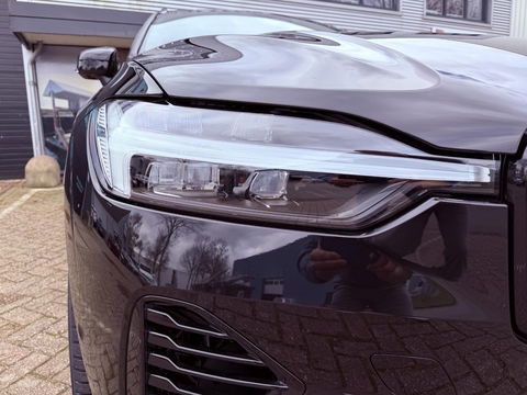 Volvo XC60 2.0 T8 Plug-in hybrid AWD Plus Black Edition Pano l 21 inc l 360