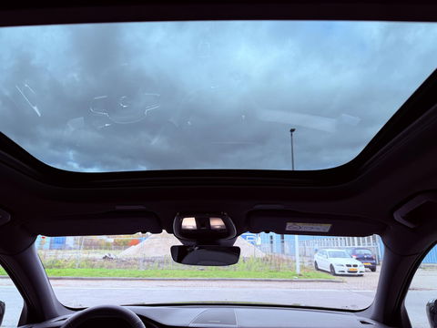 Volvo XC60 2.0 T8 Plug-in hybrid AWD Plus Black Edition Pano l 21 inc l 360