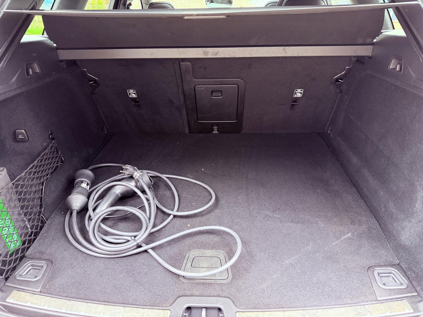 Volvo XC60 2.0 T8 Plug-in hybrid AWD Plus Black Edition Pano l 21 inc l 360