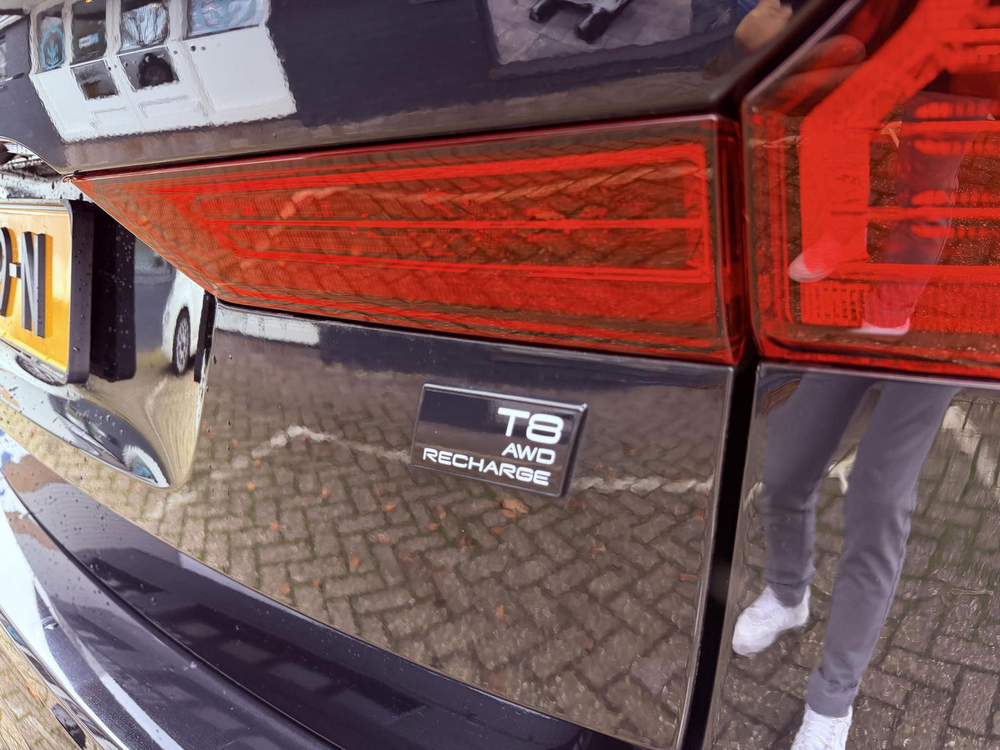 Volvo XC60 2.0 T8 Plug-in hybrid AWD Plus Black Edition Pano l 21 inc l 360