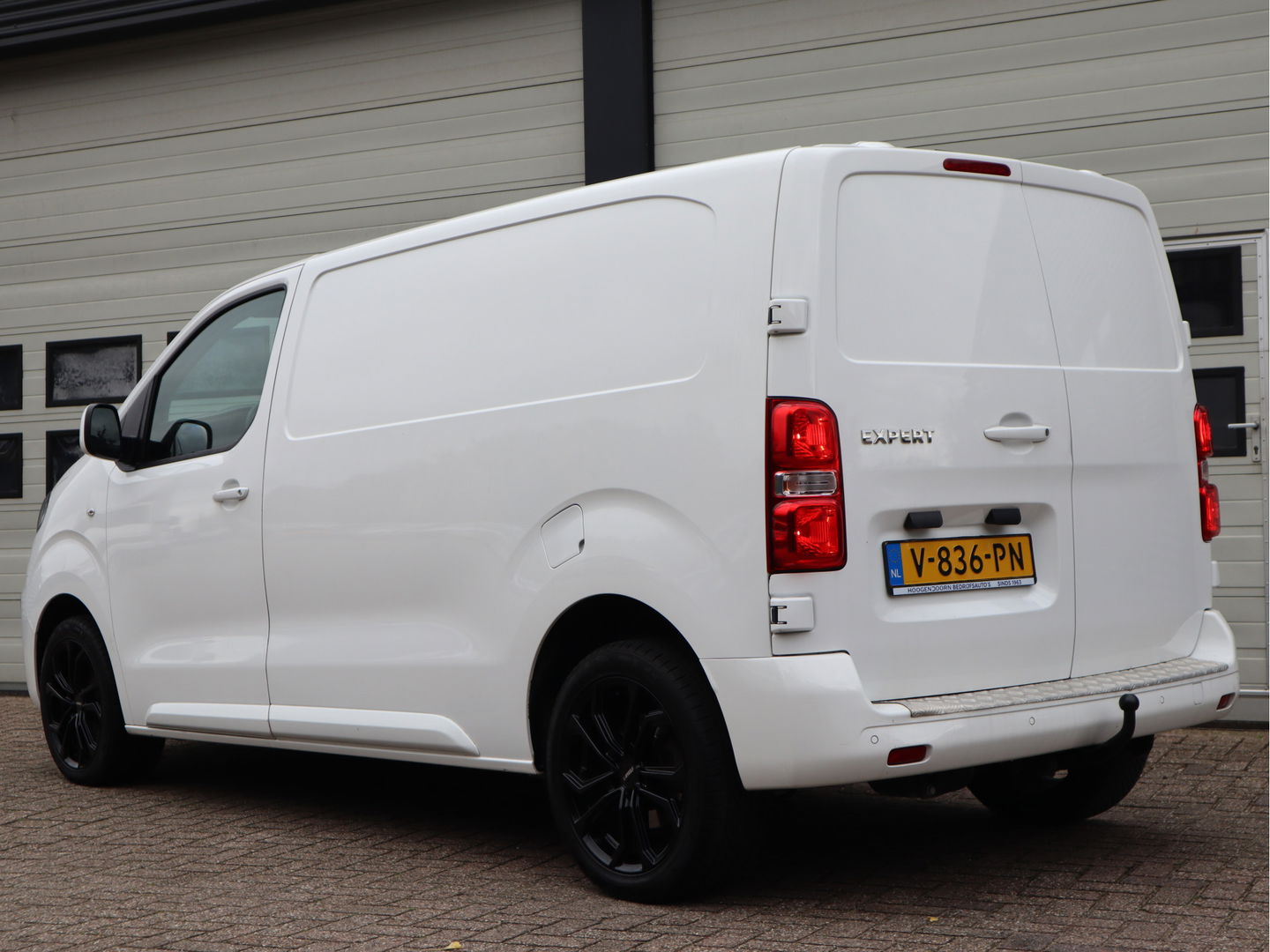 Peugeot Expert 2.0 BlueHDI 123pk Euro 6 Lang L2 - Navi - Trekhaak - Airco