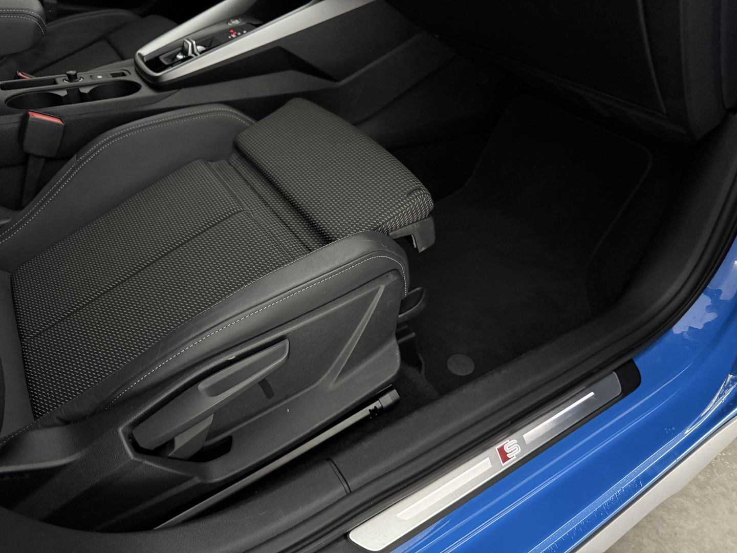 Audi A3 30 TFSI S-line Turbo Blue | Virtual | Carplay | Trekh. | Cruise | Navi | Parkeersens. | NAP