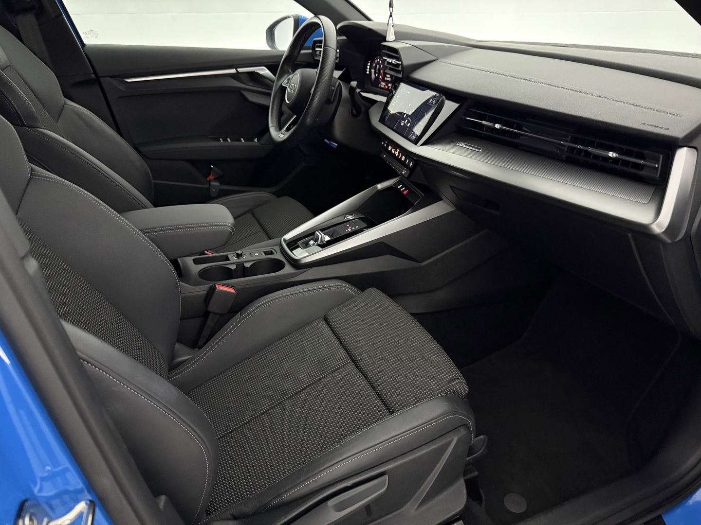 Audi A3 30 TFSI S-line Turbo Blue | Virtual | Carplay | Trekh. | Cruise | Navi | Parkeersens. | NAP