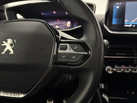 Peugeot 2008 1.2 PureTech GT-Line | Pano | Sfeerverl. | Virtual | Camera | Carplay | Dodehoek | NAP