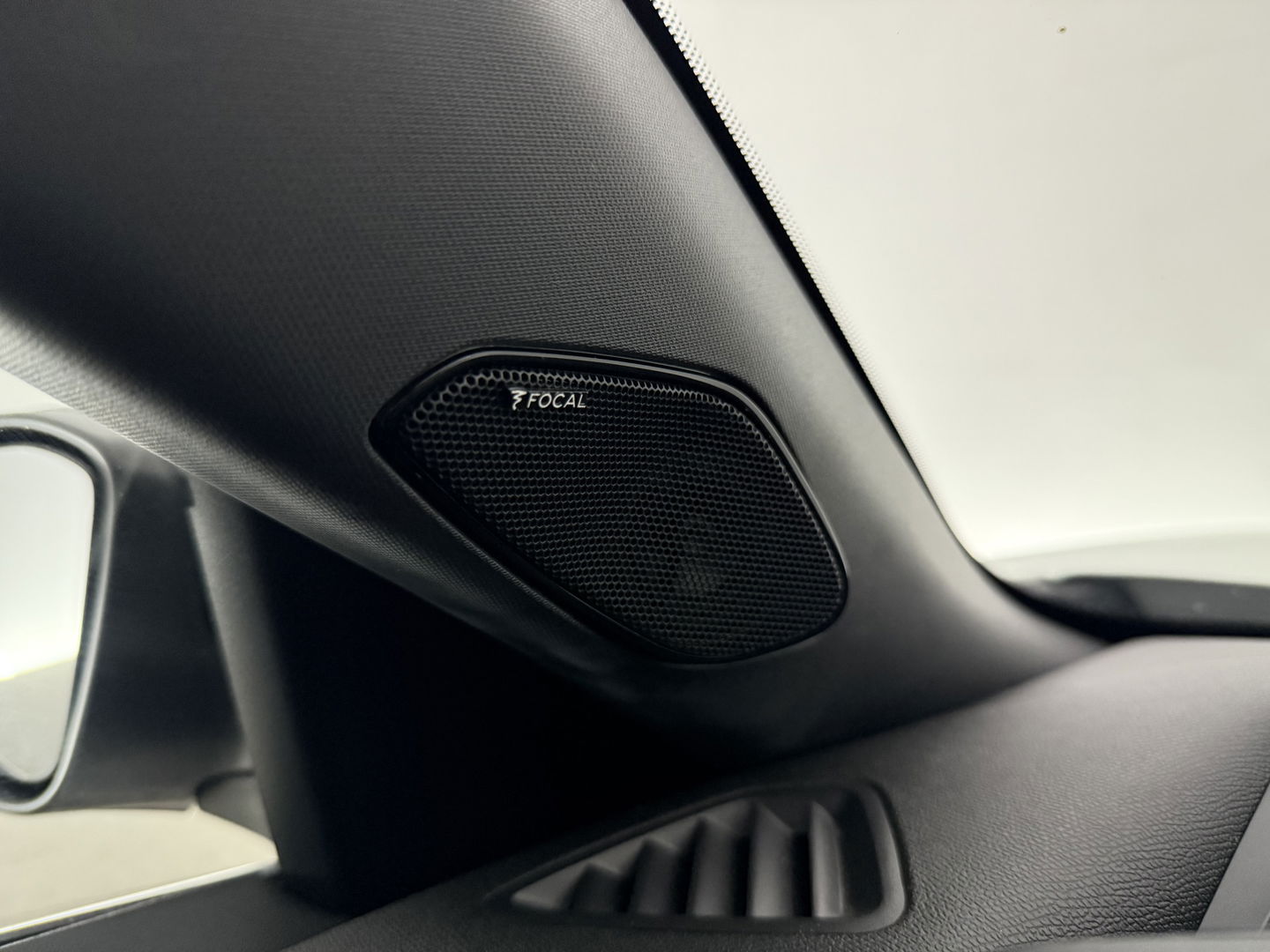 Peugeot 2008 1.2 PureTech GT-Line | Pano | Sfeerverl. | Virtual | Camera | Carplay | Dodehoek | NAP