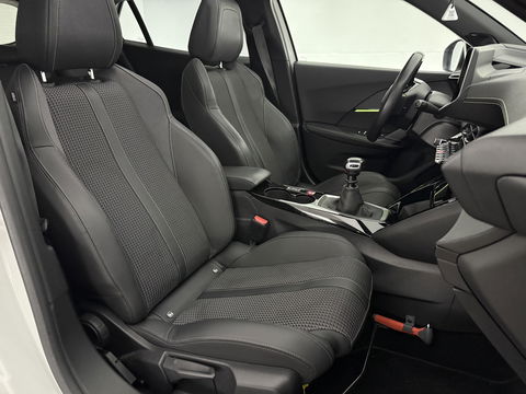 Peugeot 2008 1.2 PureTech GT-Line | Pano | Sfeerverl. | Virtual | Camera | Carplay | Dodehoek | NAP