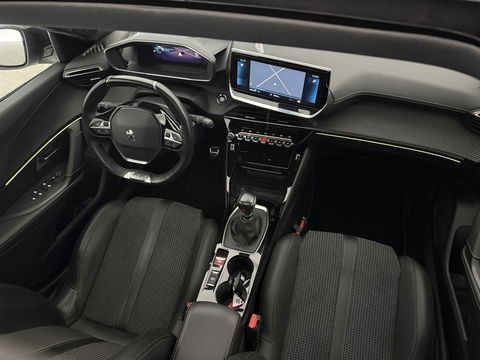 Peugeot 2008 1.2 PureTech GT-Line | Pano | Sfeerverl. | Virtual | Camera | Carplay | Dodehoek | NAP