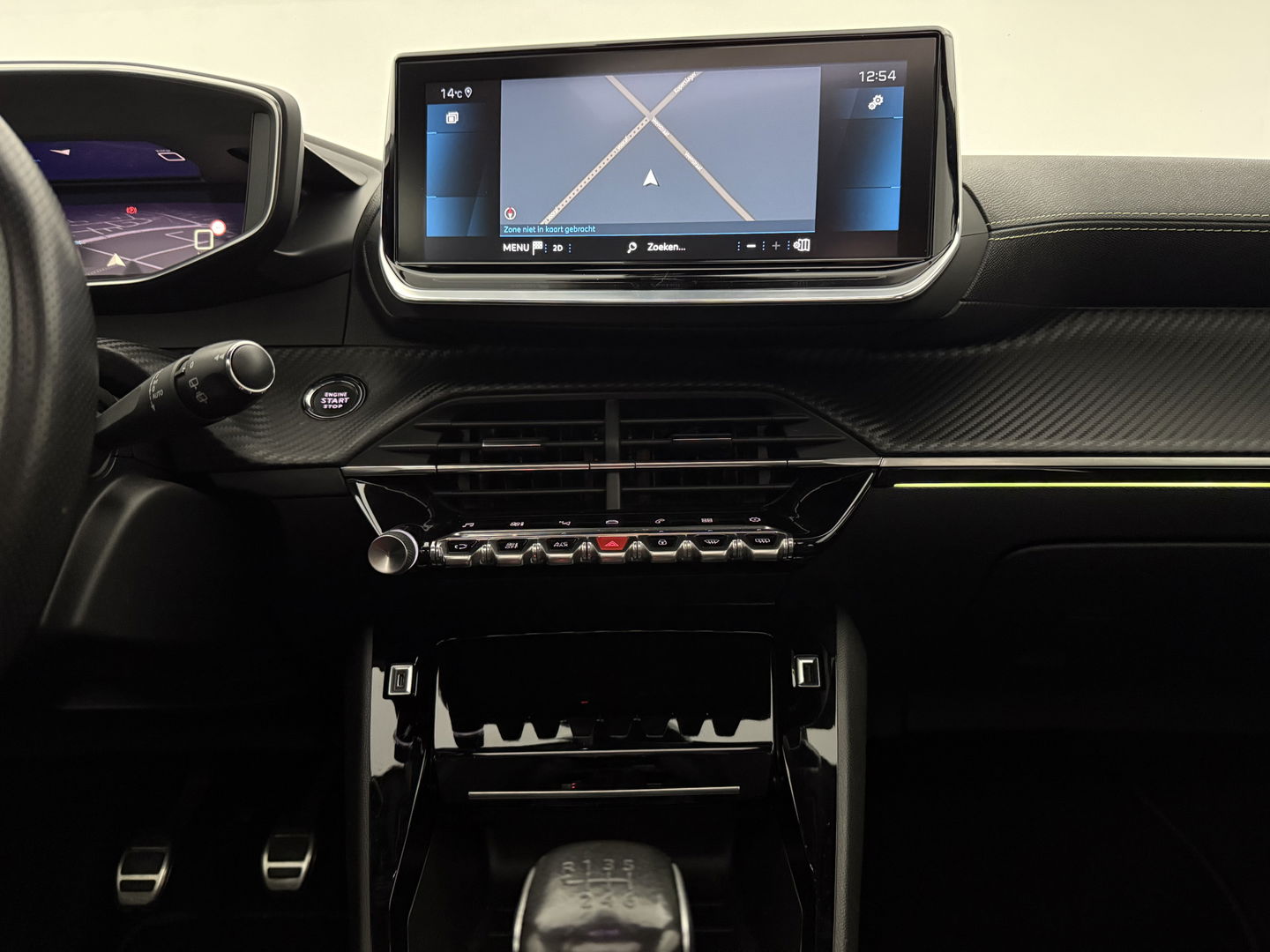 Peugeot 2008 1.2 PureTech GT-Line | Pano | Sfeerverl. | Virtual | Camera | Carplay | Dodehoek | NAP