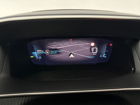 Peugeot 2008 1.2 PureTech GT-Line | Pano | Sfeerverl. | Virtual | Camera | Carplay | Dodehoek | NAP
