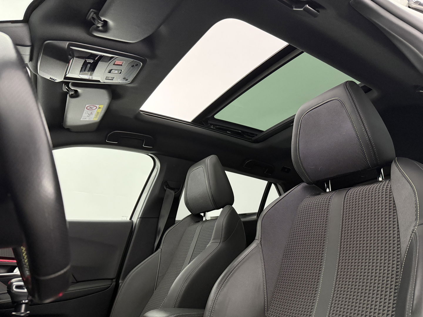 Peugeot 2008 1.2 PureTech GT-Line | Pano | Sfeerverl. | Virtual | Camera | Carplay | Dodehoek | NAP