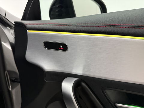 Mercedes-Benz CLA-Klasse Shooting Brake 200 AMG | Pano | Sfeerverl. | Virtual | Camera | Trekh. | Carplay | LED | NAP