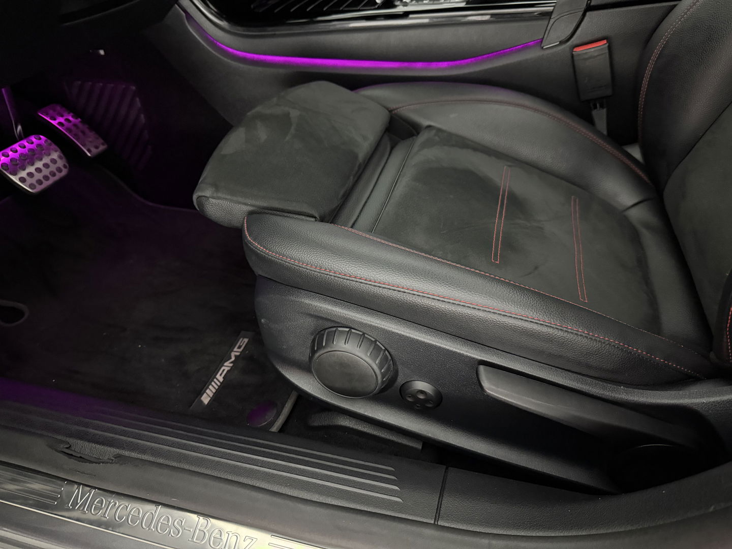 Mercedes-Benz CLA-Klasse Shooting Brake 200 AMG | Pano | Sfeerverl. | Virtual | Camera | Trekh. | Carplay | LED | NAP