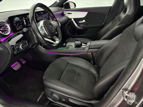 Mercedes-Benz CLA-Klasse Shooting Brake 200 AMG | Pano | Sfeerverl. | Virtual | Camera | Trekh. | Carplay | LED | NAP