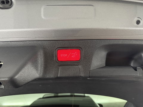 Mercedes-Benz CLA-Klasse Shooting Brake 200 AMG | Pano | Sfeerverl. | Virtual | Camera | Trekh. | Carplay | LED | NAP