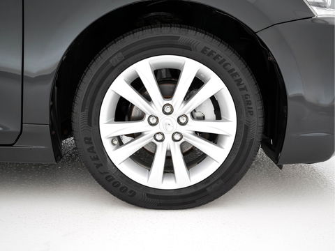 Lexus CT 200h Business Line Aut. *NAVI-FULLMAP | ALCANTARA | COMFORT-SEATS | CAMERA | ECC | CRUISE | 16''ALU*