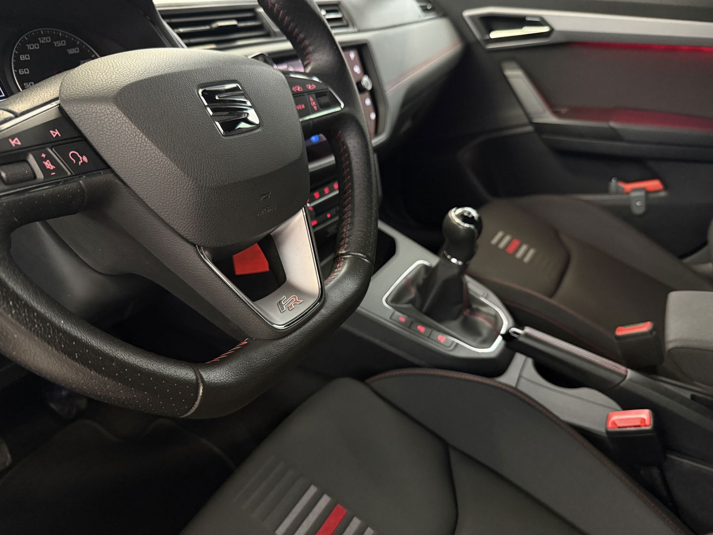 SEAT Ibiza 1.0 TSI FR Business Intense | Sfeerverl. | Camera | Carplay | Cruise | Parkeersens. | NAP