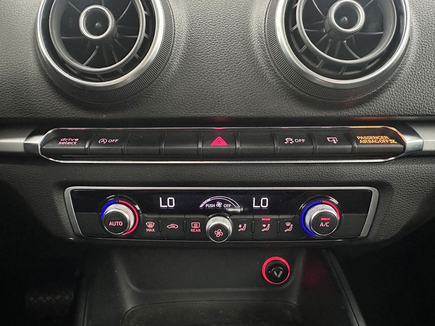 Audi A3 Sportback 1.2 TFSI Ambition Pro Line plus Aut. *NAVI-FULLMAP | XENON | SPORT-SEATS | ECC | CRUISE | 18''ALU*