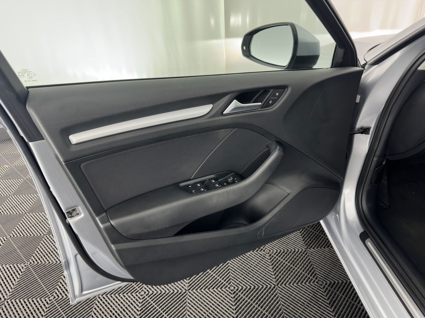 Audi A3 Sportback 1.2 TFSI Ambition Pro Line plus Aut. *NAVI-FULLMAP | XENON | SPORT-SEATS | ECC | CRUISE | 18''ALU*