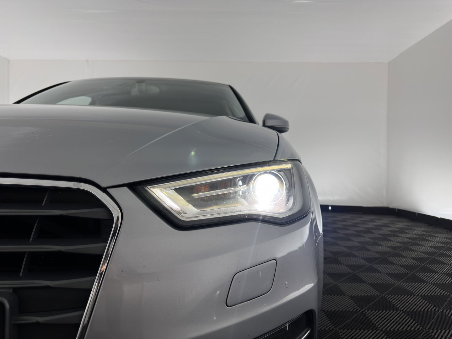 Audi A3 Sportback 1.2 TFSI Ambition Pro Line plus Aut. *NAVI-FULLMAP | XENON | SPORT-SEATS | ECC | CRUISE | 18''ALU*