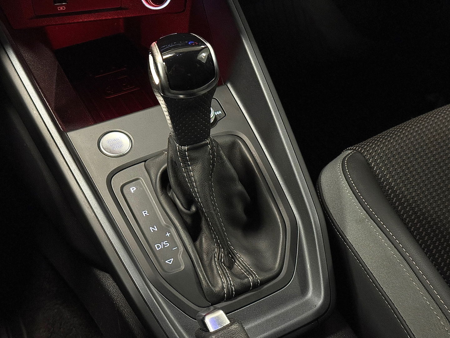 Audi A1 Sportback 40 TFSI S Line edition one | 200 PK! | Adaptieve Cruise Control | Keyless Go/Entry | Parkeersensoren Achter | Stoelverwarming | Bluetooth | DAB | Airconditioning | Navigatie |