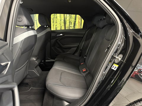 Audi A1 Sportback 40 TFSI S Line edition one | 200 PK! | Adaptieve Cruise Control | Keyless Go/Entry | Parkeersensoren Achter | Stoelverwarming | Bluetooth | DAB | Airconditioning | Navigatie |