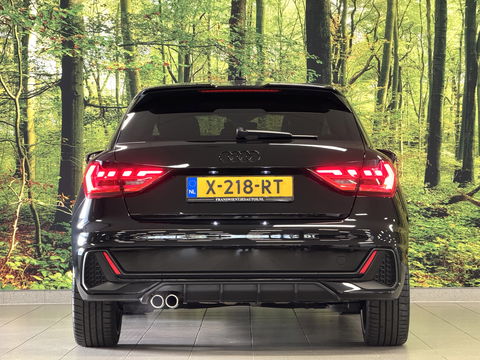Audi A1 Sportback 40 TFSI S Line edition one | 200 PK! | Adaptieve Cruise Control | Keyless Go/Entry | Parkeersensoren Achter | Stoelverwarming | Bluetooth | DAB | Airconditioning | Navigatie |