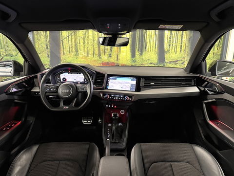 Audi A1 Sportback 40 TFSI S Line edition one | 200 PK! | Adaptieve Cruise Control | Keyless Go/Entry | Parkeersensoren Achter | Stoelverwarming | Bluetooth | DAB | Airconditioning | Navigatie |