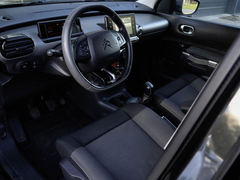 Citroën C4 Cactus 1.2 VTi Shine Nieuwe Distributie | 4x nieuwe banden