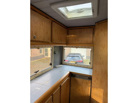 Volkswagen 70 x0d Camper Alkoof