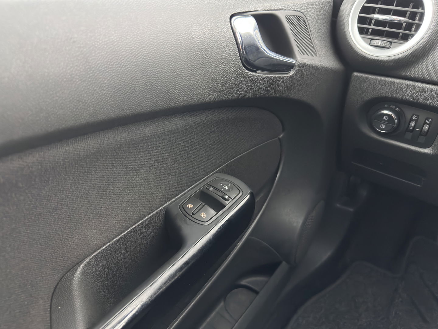 Opel Corsa 1.3 CDTi EcoFlex S/S Business+ *1/2LEATHER | NAVI-FULLMAP | AIRCO | CRUISE | PDC | 15''ALU*