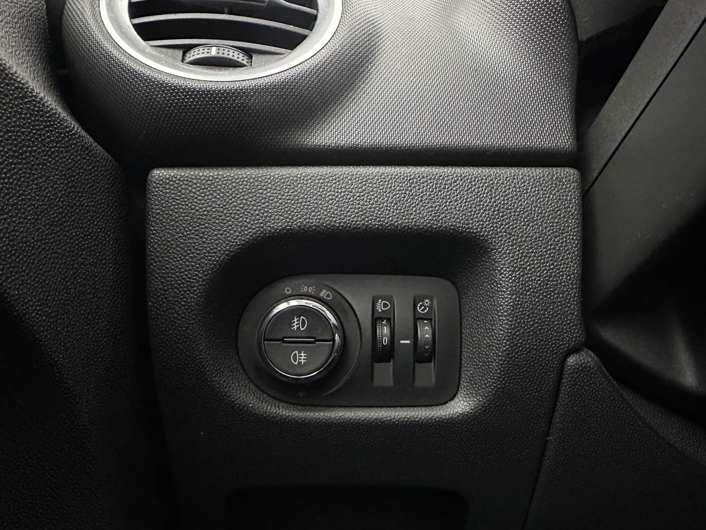 Opel Corsa 1.3 CDTi EcoFlex S/S Business+ *1/2LEATHER | NAVI-FULLMAP | AIRCO | CRUISE | PDC | 15''ALU*