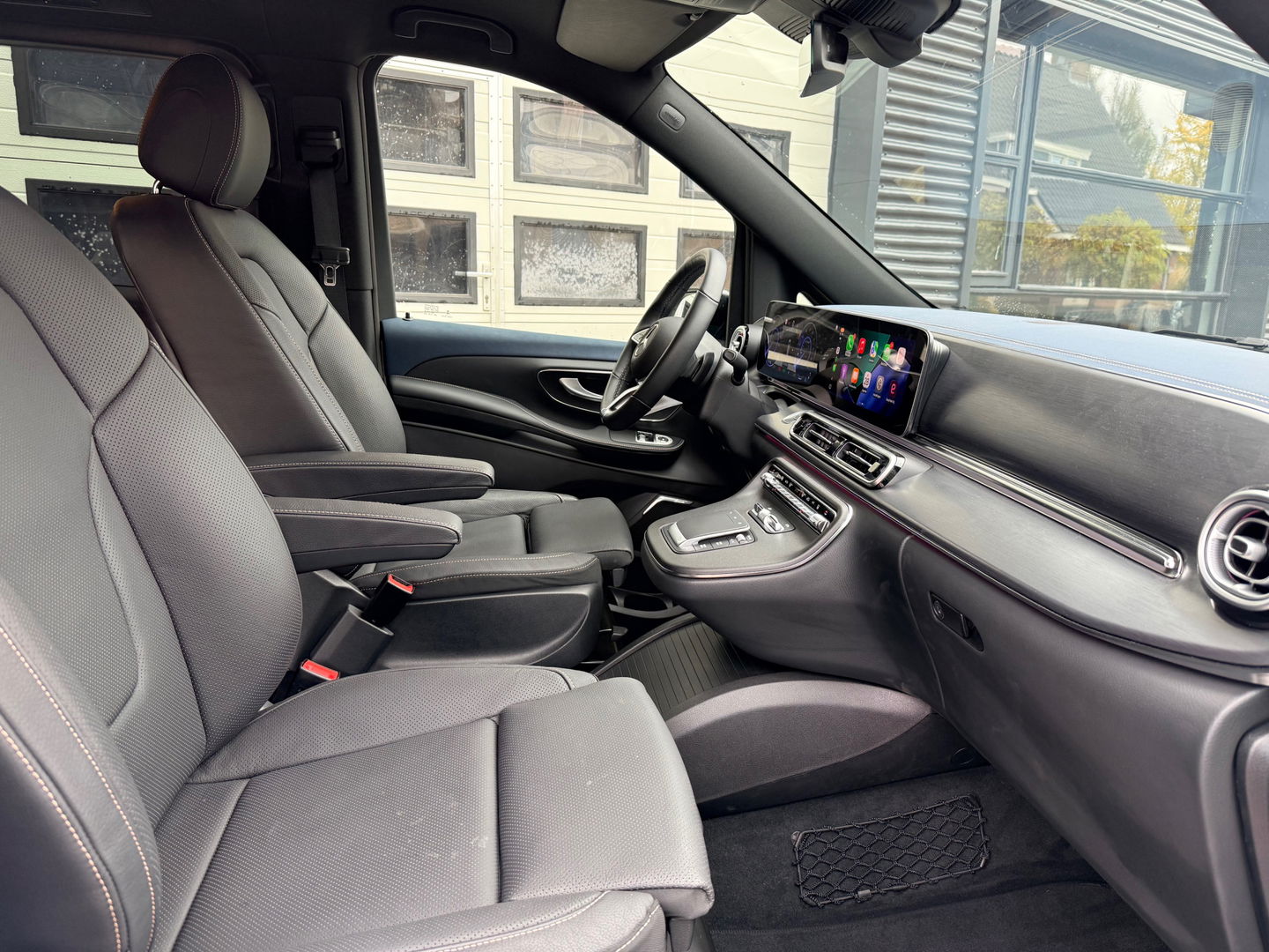 Mercedes-Benz EQV 300 L2 90kWh 8 Zits Leder - Veel Opties - AMG Style