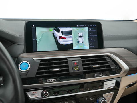 BMW iX3 High Executive 80 kWh {SOH-99%} [ 3-Fase ] (INCL.BTW) *PANO | HEAD-UP | ADAPTIVE-CRUISE | BLIND-SPOT | LUXURY-LEATHER | FULL-LED | HARMAN/KARDON | TOP-VIEW | MEMORY-PACK | AMBIENT-LIGHT | DIGI-COCKPIT | NAVI-FULLMAP | 20''ALU | TOWBAR