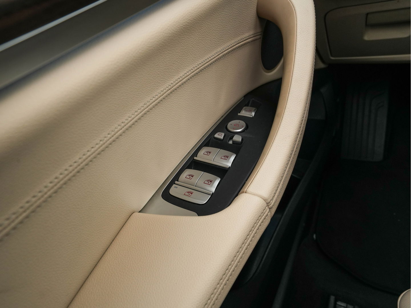 BMW iX3 High Executive 80 kWh {SOH-99%} [ 3-Fase ] (INCL.BTW) *PANO | HEAD-UP | ADAPTIVE-CRUISE | BLIND-SPOT | LUXURY-LEATHER | FULL-LED | HARMAN/KARDON | TOP-VIEW | MEMORY-PACK | AMBIENT-LIGHT | DIGI-COCKPIT | NAVI-FULLMAP | 20''ALU | TOWBAR