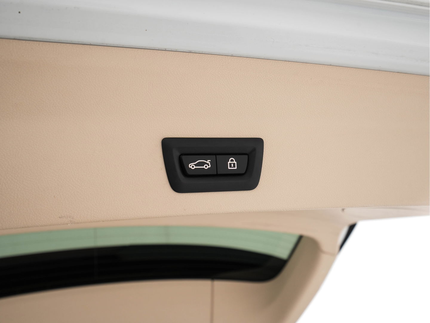 BMW iX3 High Executive 80 kWh {SOH-99%} [ 3-Fase ] (INCL.BTW) *PANO | HEAD-UP | ADAPTIVE-CRUISE | BLIND-SPOT | LUXURY-LEATHER | FULL-LED | HARMAN/KARDON | TOP-VIEW | MEMORY-PACK | AMBIENT-LIGHT | DIGI-COCKPIT | NAVI-FULLMAP | 20''ALU | TOWBAR