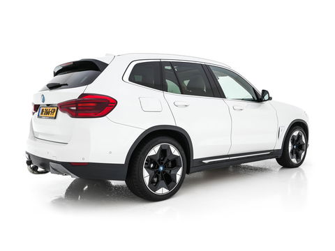 BMW iX3 High Executive 80 kWh {SOH-99%} [ 3-Fase ] (INCL.BTW) *PANO | HEAD-UP | ADAPTIVE-CRUISE | BLIND-SPOT | LUXURY-LEATHER | FULL-LED | HARMAN/KARDON | TOP-VIEW | MEMORY-PACK | AMBIENT-LIGHT | DIGI-COCKPIT | NAVI-FULLMAP | 20''ALU | TOWBAR