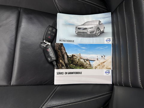 Volvo C30 1.6 D2 R-Edition *LEATHER-FABRIC | SPORT-SEATS | ECC | PDC | CRUISE | 17''ALU | TOWBAR*