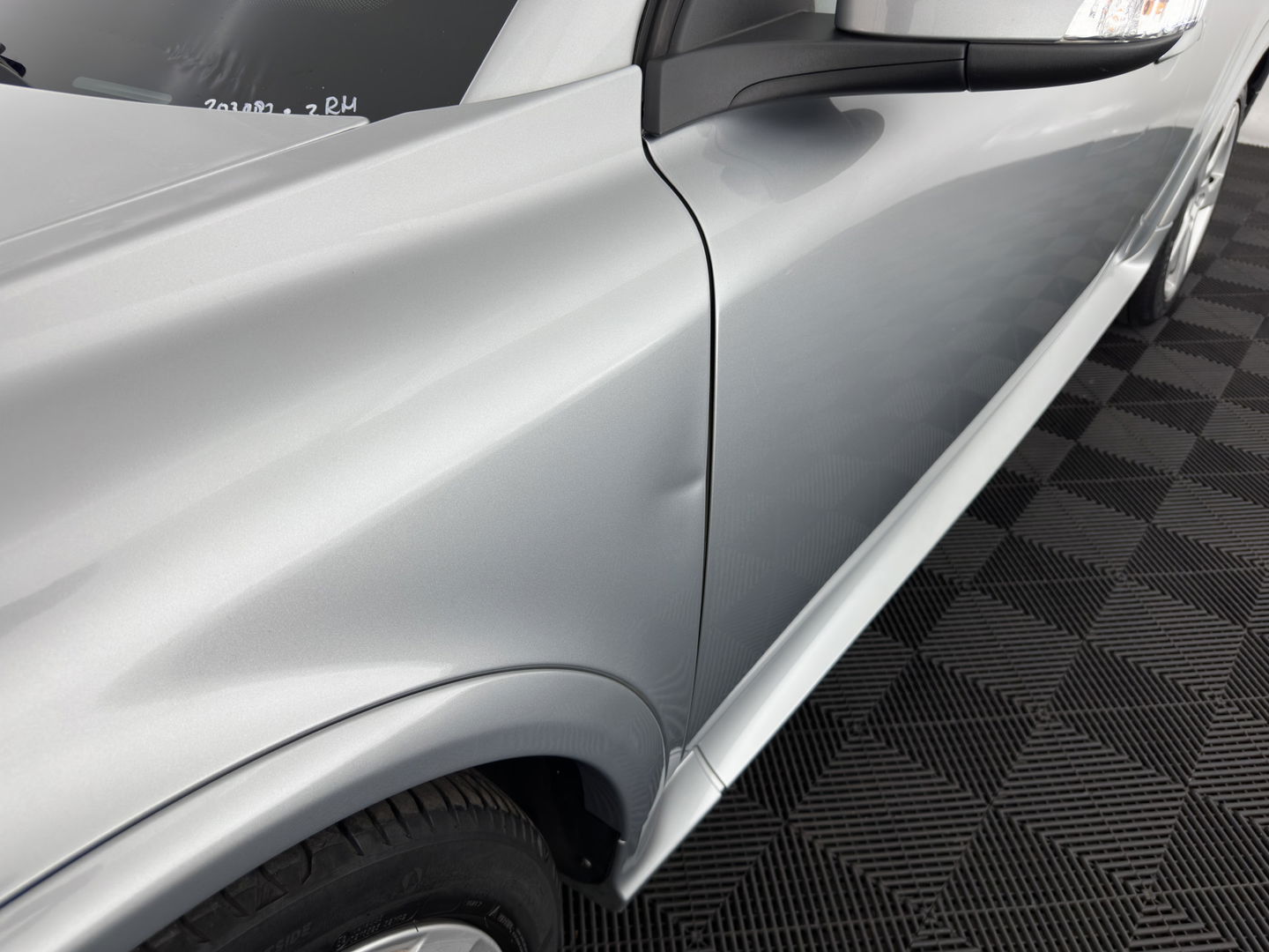 Volvo C30 1.6 D2 R-Edition *LEATHER-FABRIC | SPORT-SEATS | ECC | PDC | CRUISE | 17''ALU | TOWBAR*