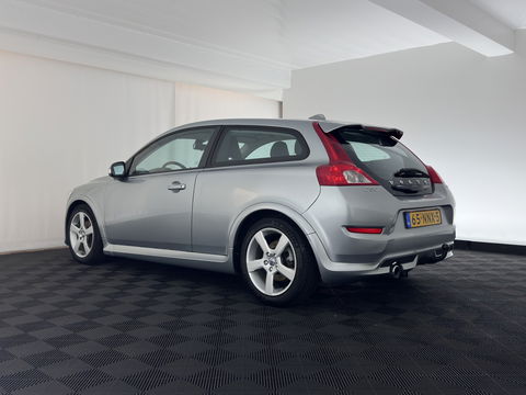 Volvo C30 1.6 D2 R-Edition *LEATHER-FABRIC | SPORT-SEATS | ECC | PDC | CRUISE | 17''ALU | TOWBAR*