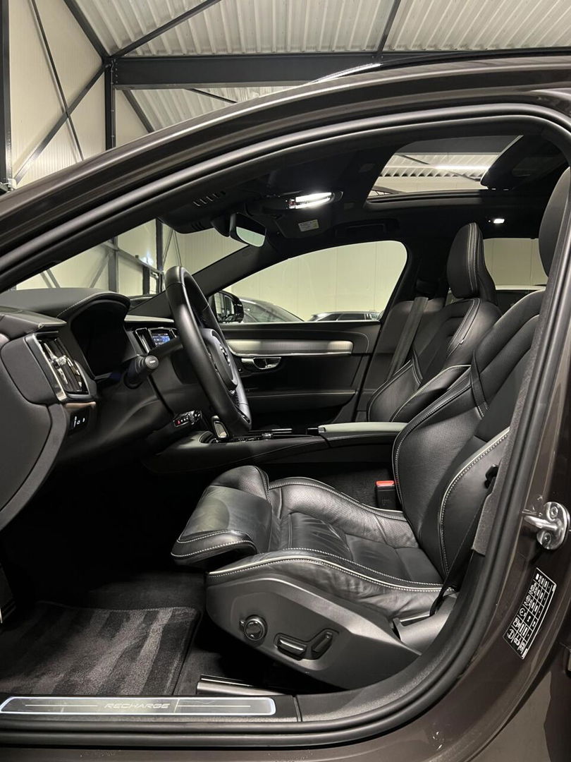 Volvo V90 2.0 T6 AWD R-Design Dark Pano Groot Accupakket NAP