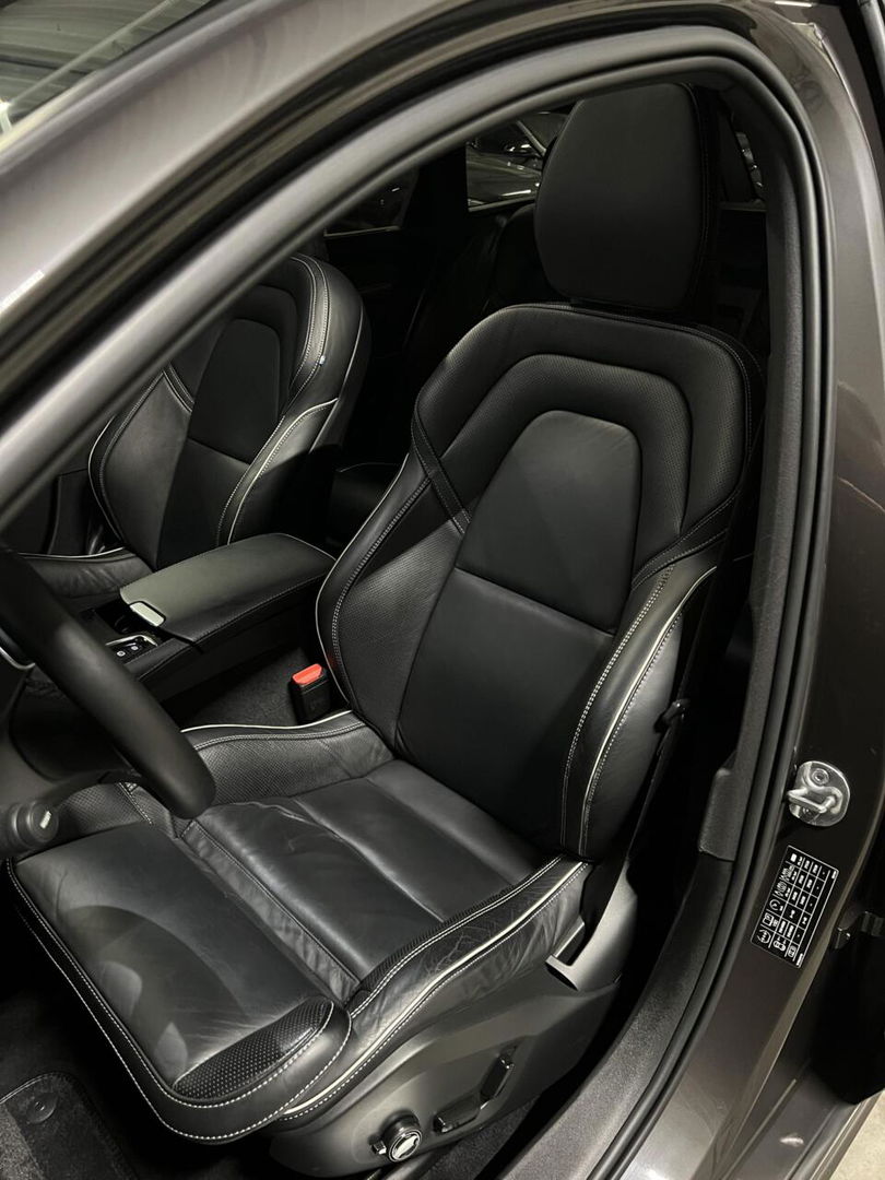 Volvo V90 2.0 T6 AWD R-Design Dark Pano Virtual Trekhaak NAP