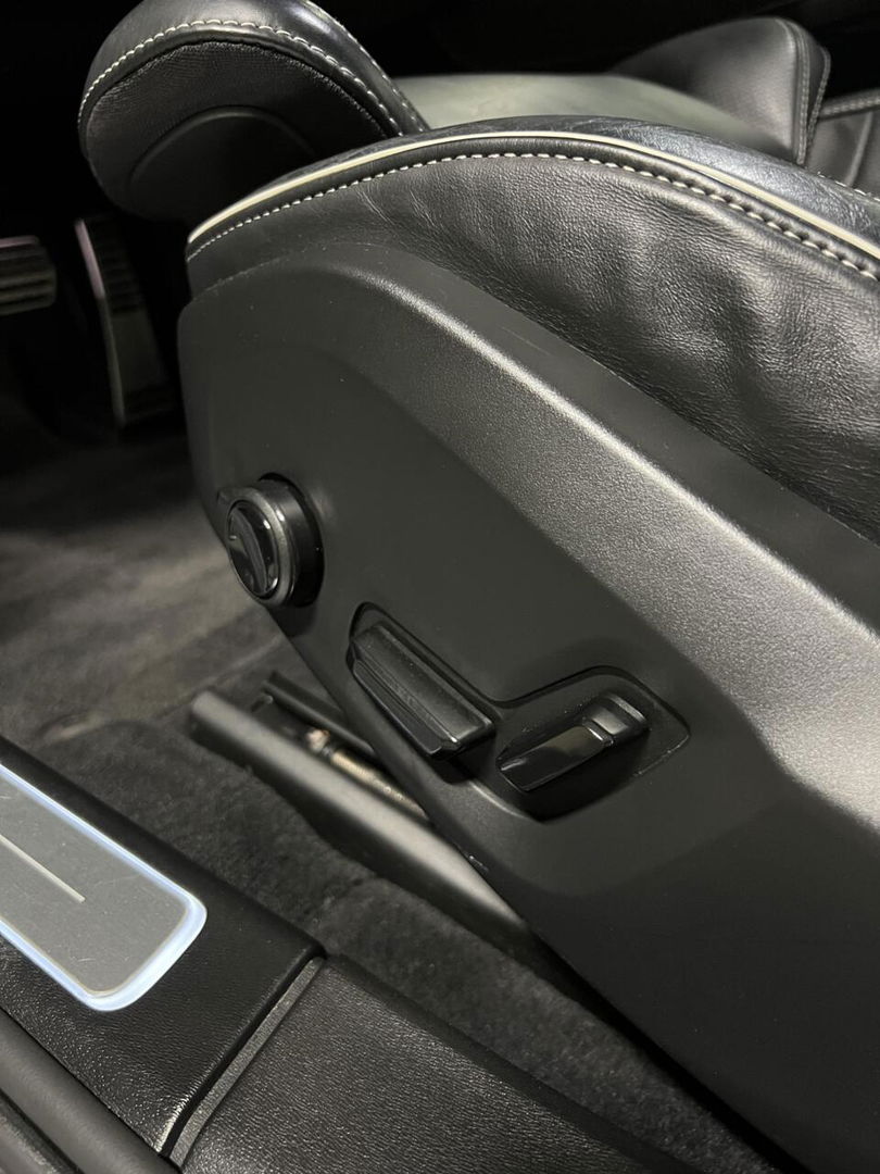 Volvo V90 2.0 T6 AWD R-Design Dark Pano Groot Accupakket NAP