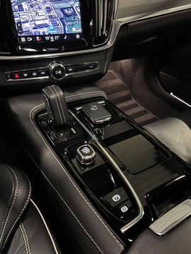 Volvo V90 2.0 T6 AWD R-Design Dark Pano Virtual Trekhaak NAP