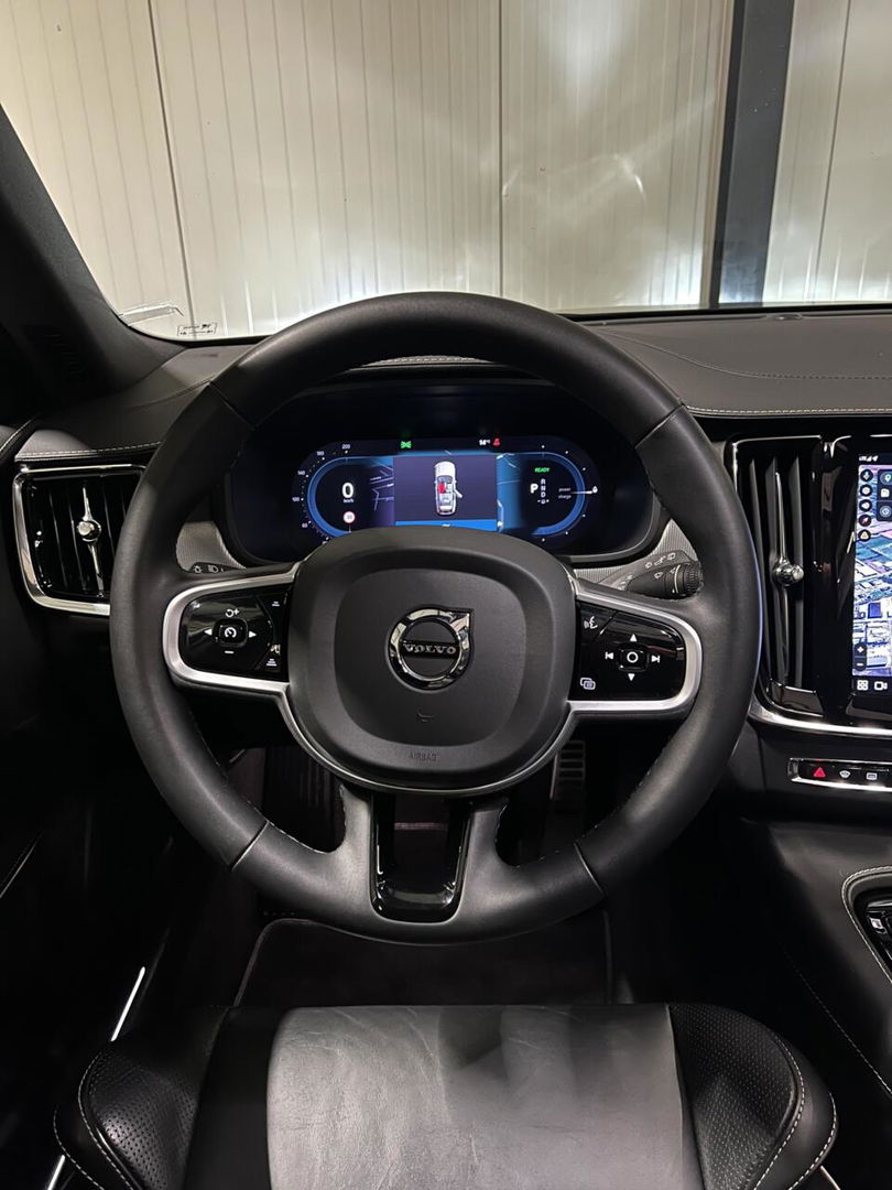 Volvo V90 2.0 T6 AWD R-Design Dark Pano Groot Accupakket NAP