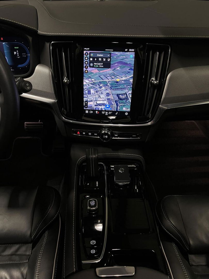 Volvo V90 2.0 T6 AWD R-Design Dark Pano Groot Accupakket NAP