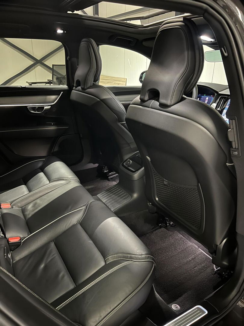 Volvo V90 2.0 T6 AWD R-Design Dark Pano Virtual Trekhaak NAP