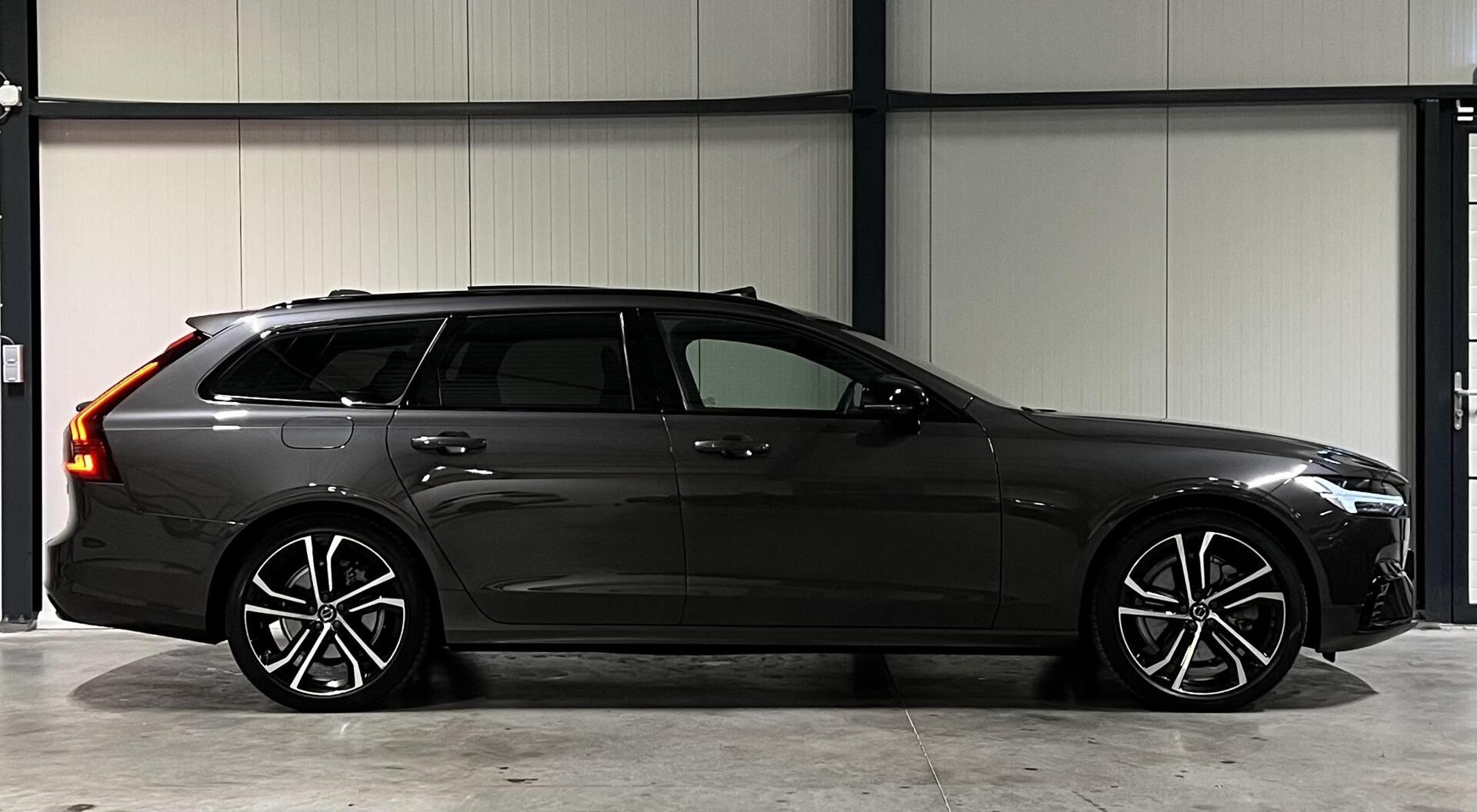 Volvo V90 2.0 T6 AWD R-Design Dark Pano Groot Accupakket NAP